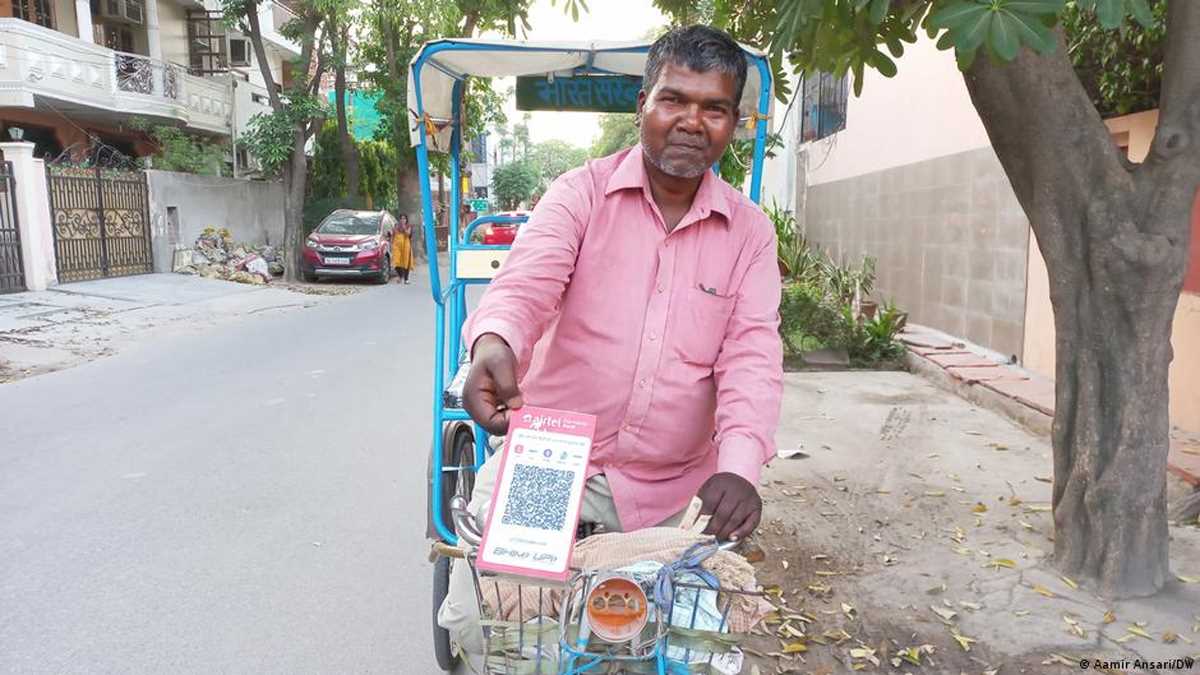 बिना इंटरनेट भारतीय कैसे लेंगे डिजिटल इंडिया का लाभ